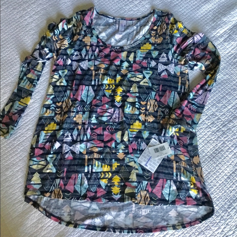 LuLaRoe Lynnae Shirt